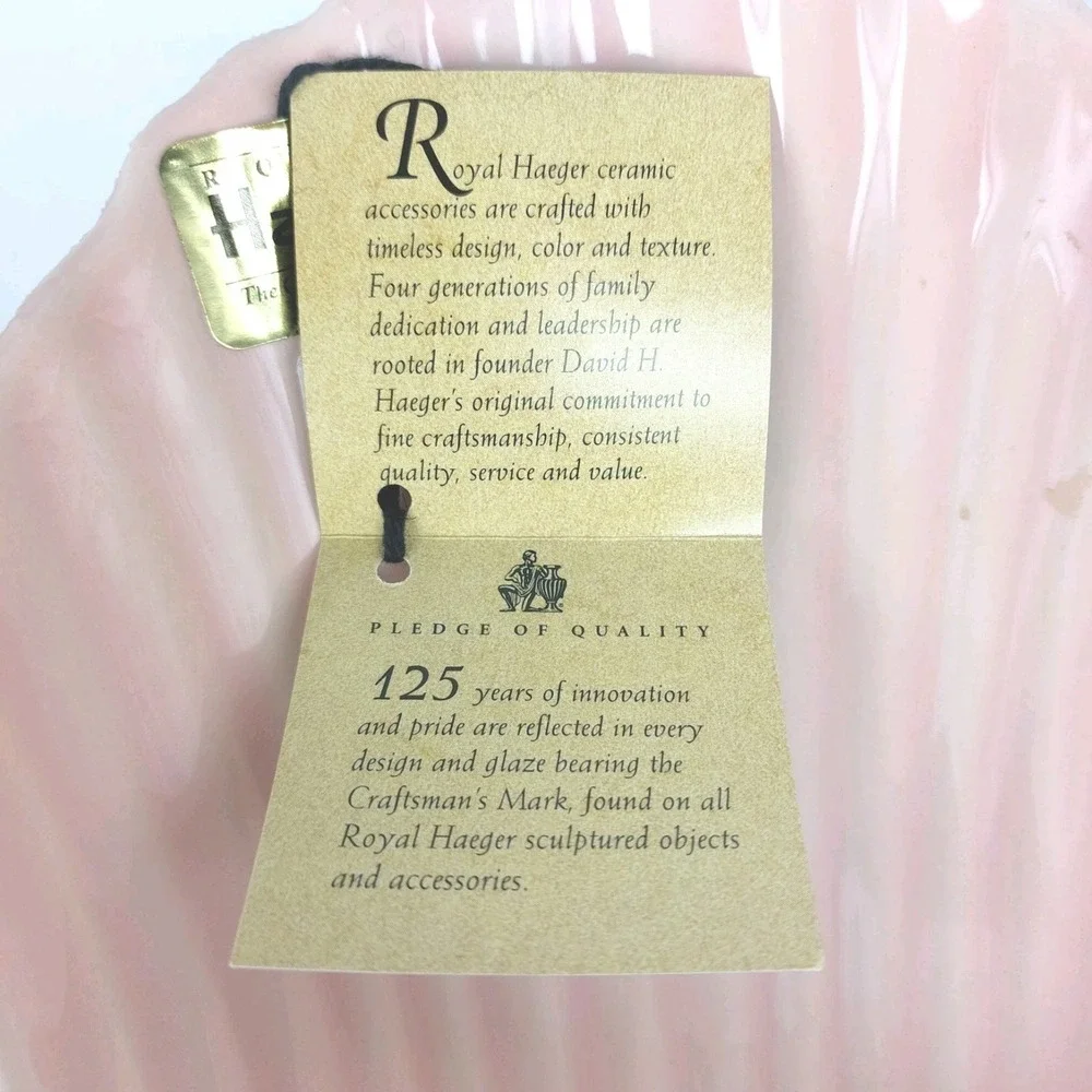 Vintage 1994 Royal Haeger Nautilus Pedestal Clam‎ Shell Pink Lava Glaze Dish New